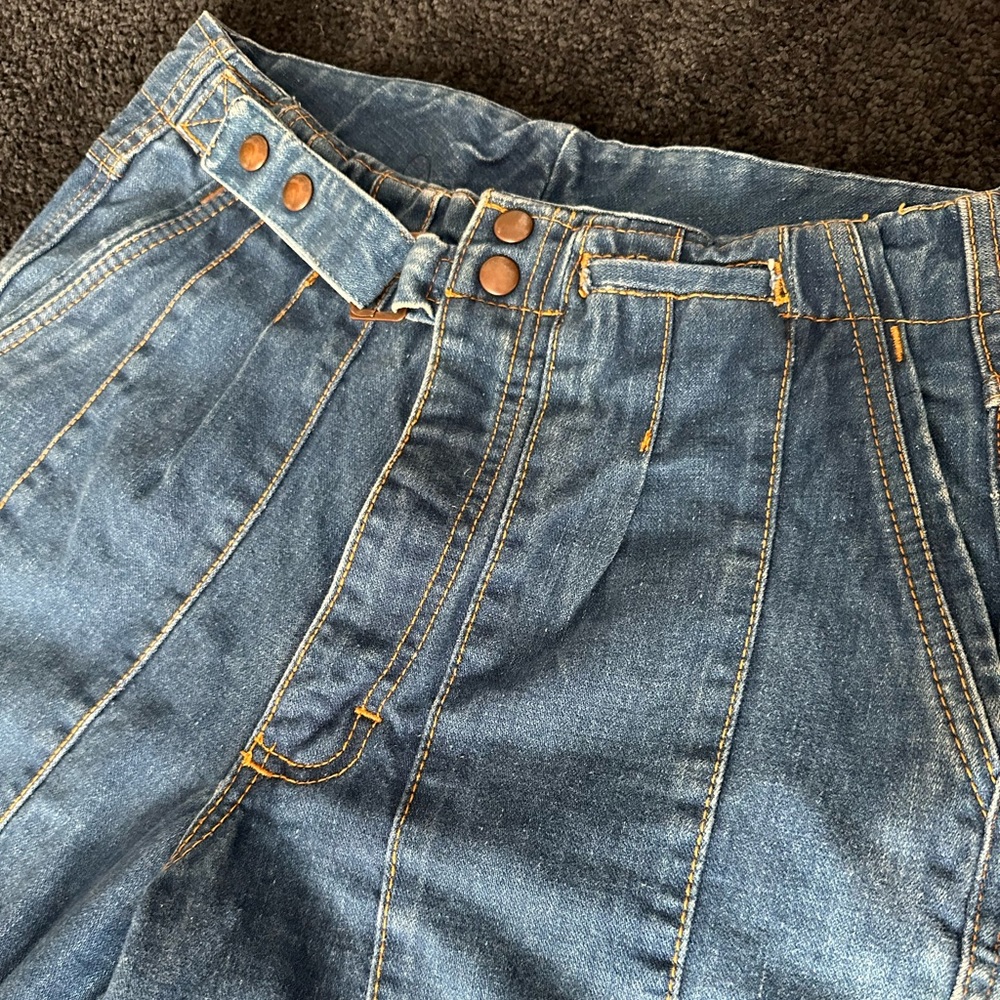 Very unique vintage Guess jeans